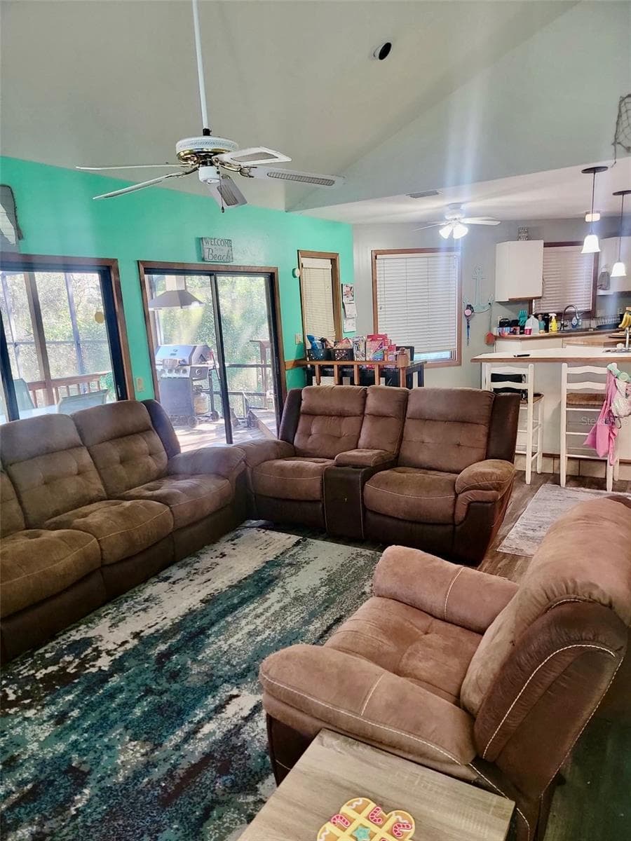Single Family Residence at 585 E FORESTHILL PL, HERNANDO, photo 7 of 18