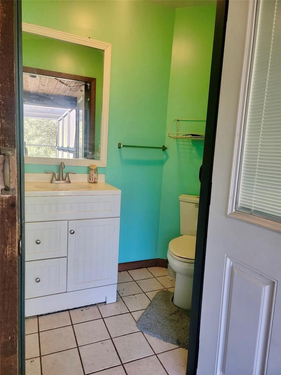 Single Family Residence at 585 E FORESTHILL PL, HERNANDO, photo 15 of 18