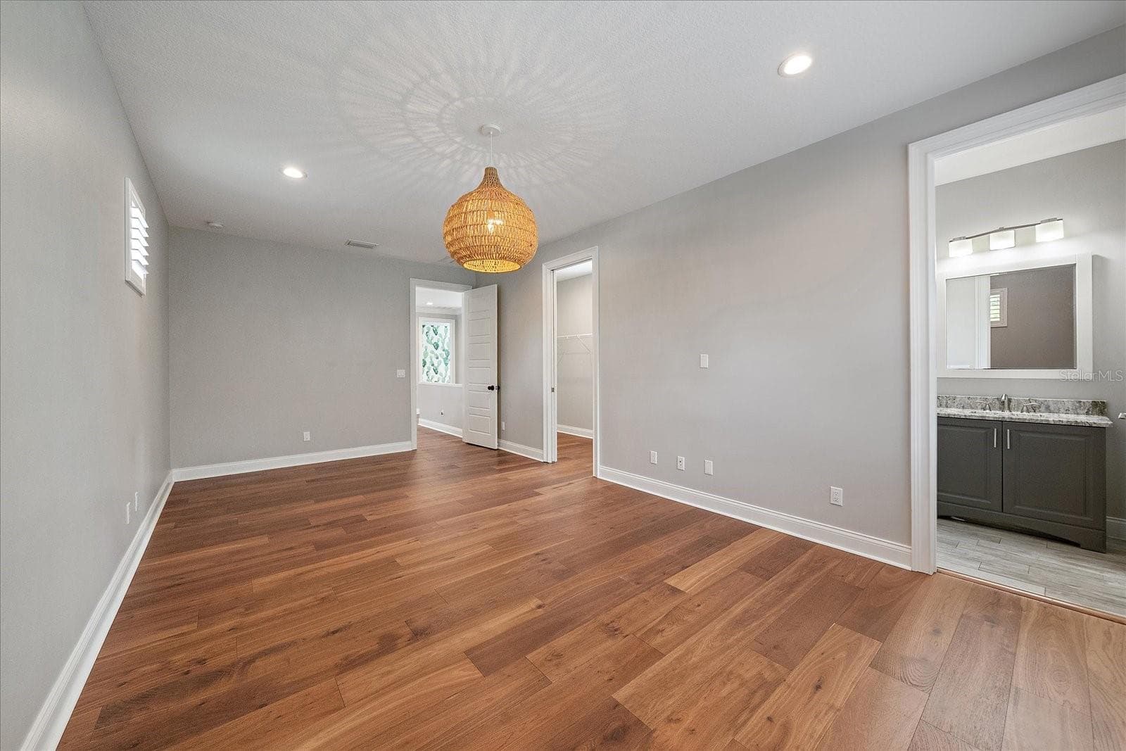 Double Primary Bedroom with Ensuite Bathroom- 2nd Floor - 2207 WISTERIA ST, SARASOTA