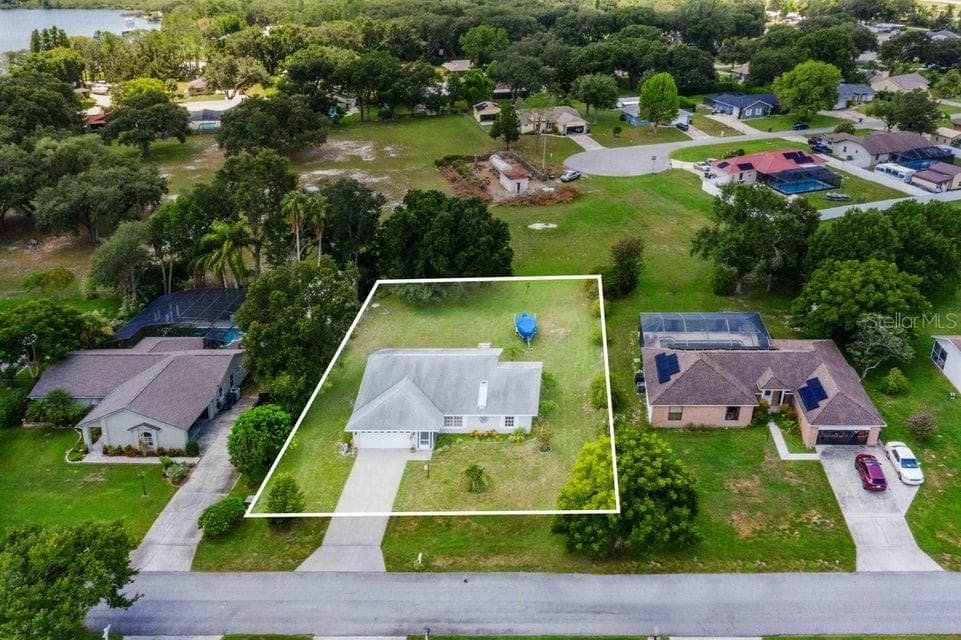 Single Family Residence at 910 LIBERTY LN, AUBURNDALE, photo 3 of 70