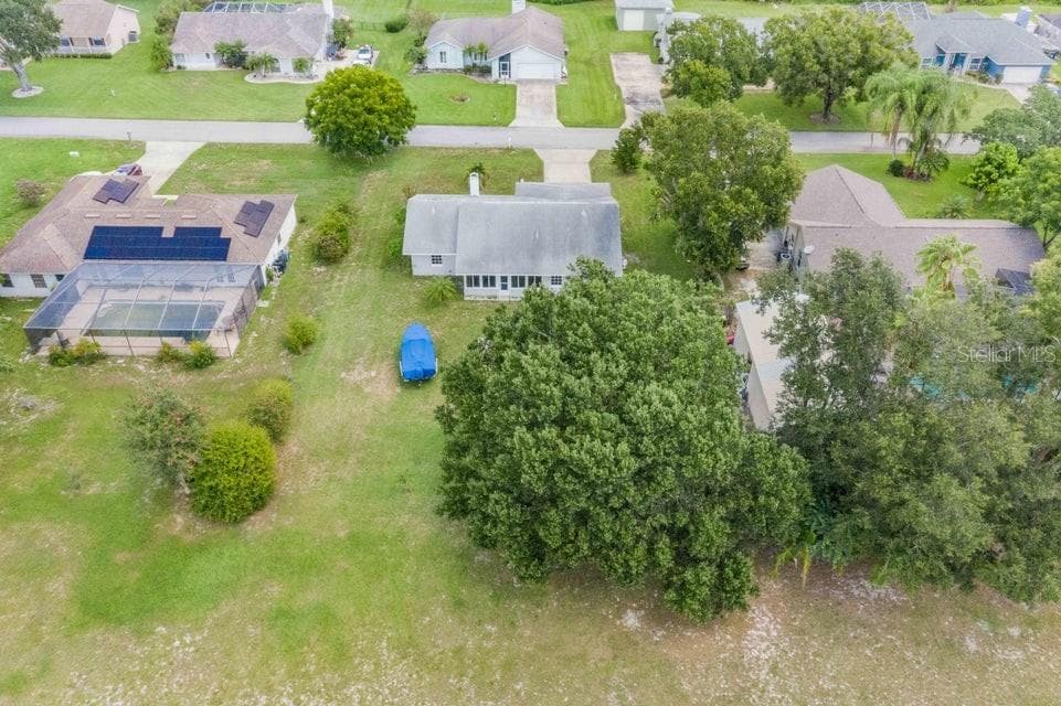 Single Family Residence at 910 LIBERTY LN, AUBURNDALE, photo 9 of 70