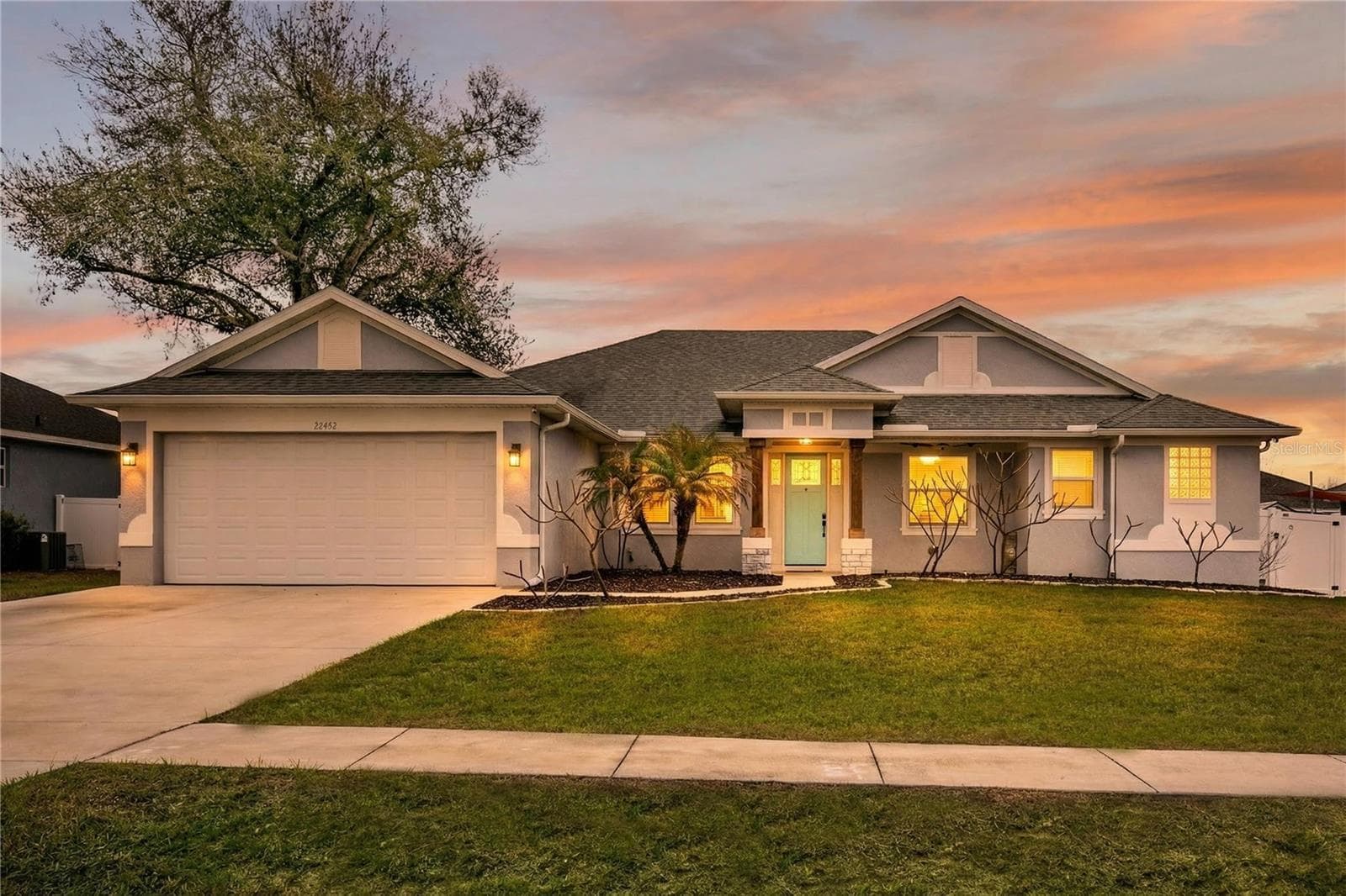 36452 GRAND ISLAND OAKS CIR
