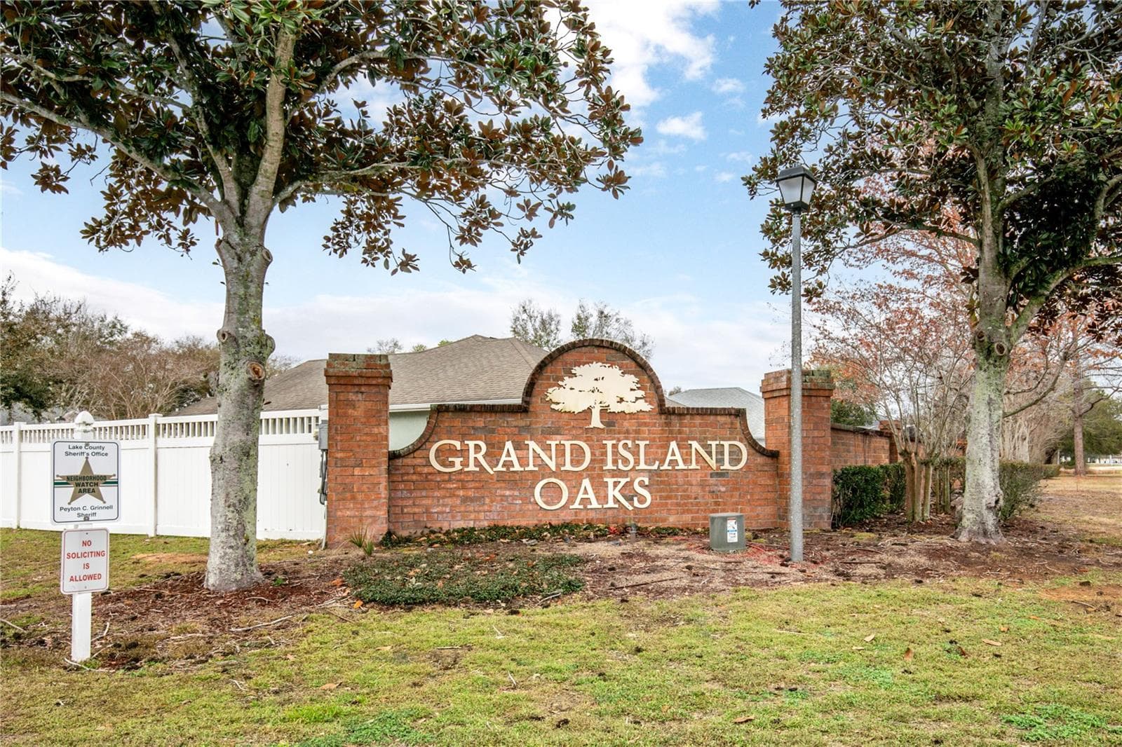 Single Family Residence at 36452 GRAND ISLAND OAKS CIR, GRAND ISLAND, photo 2 of 54
