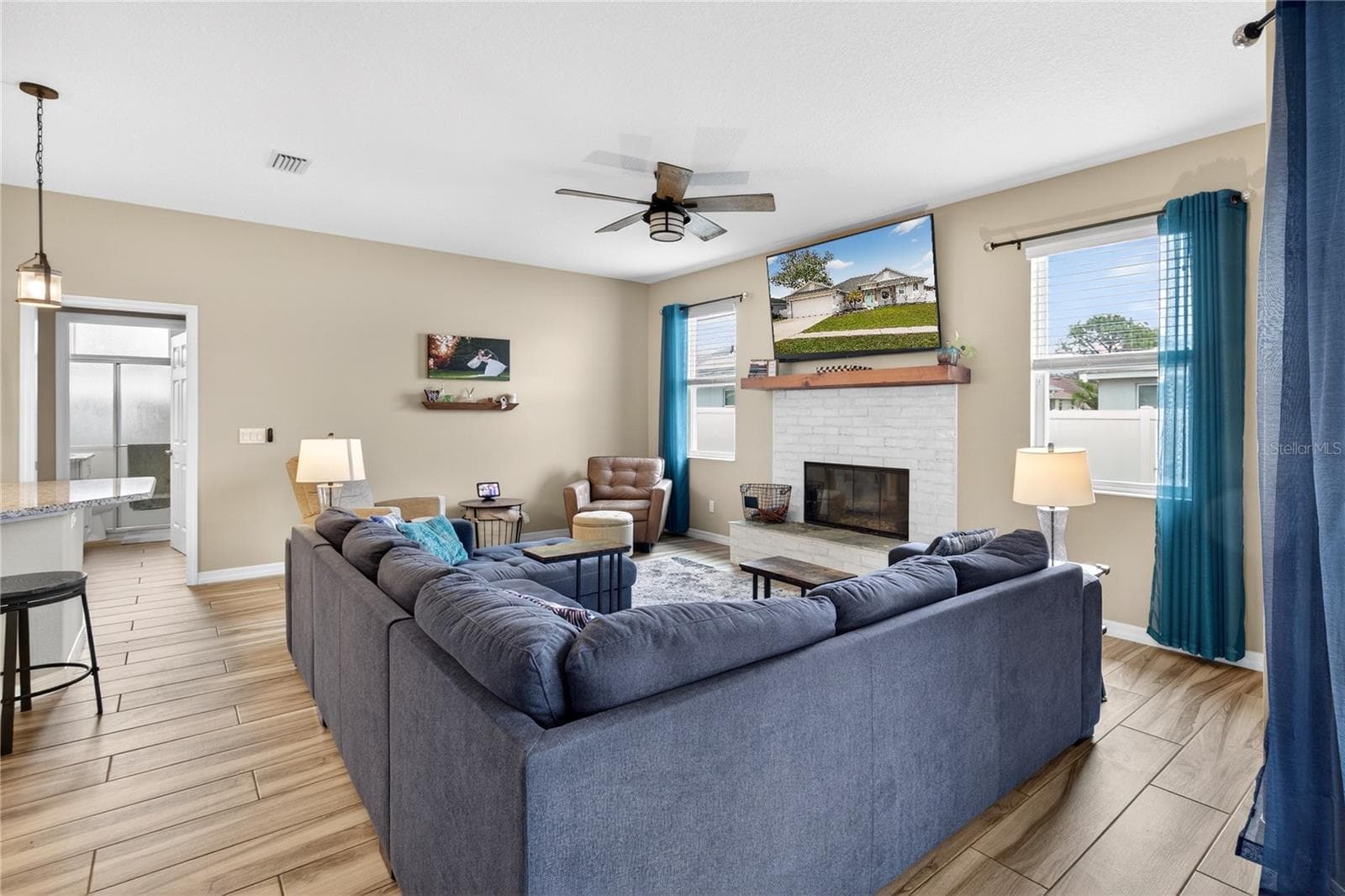 Single Family Residence at 36452 GRAND ISLAND OAKS CIR, GRAND ISLAND, photo 8 of 54