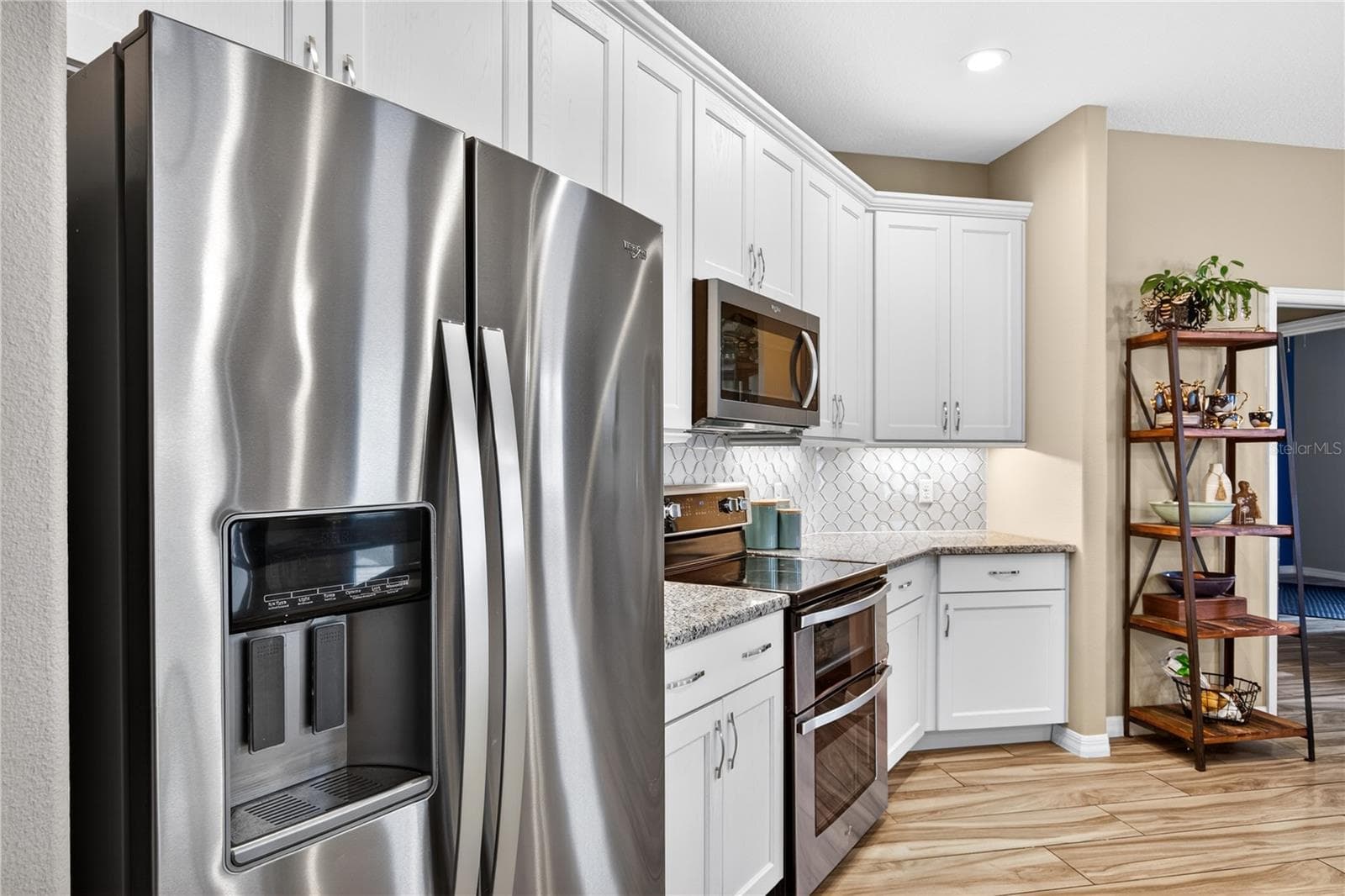 Single Family Residence at 36452 GRAND ISLAND OAKS CIR, GRAND ISLAND, photo 12 of 54