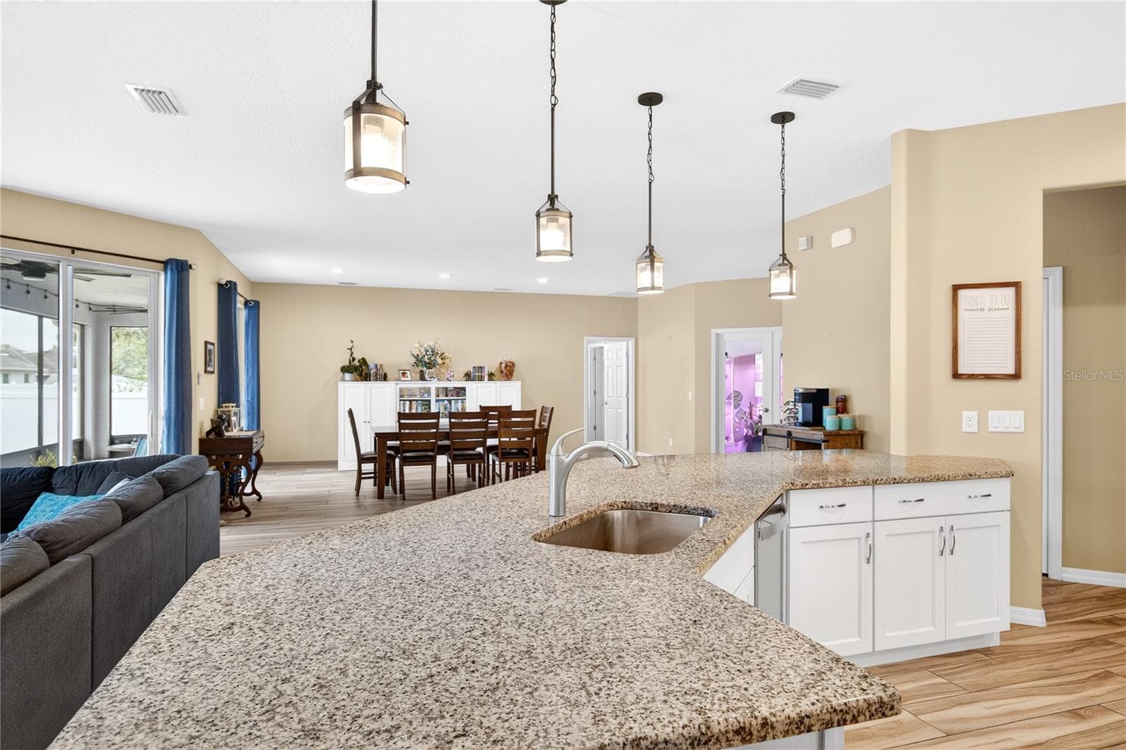 Single Family Residence at 36452 GRAND ISLAND OAKS CIR, GRAND ISLAND, photo 15 of 54