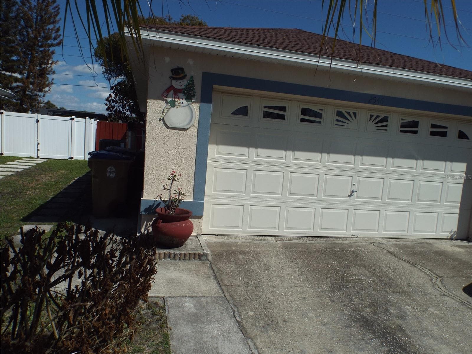 Garage Front - 2546 SAGE DR, KISSIMMEE