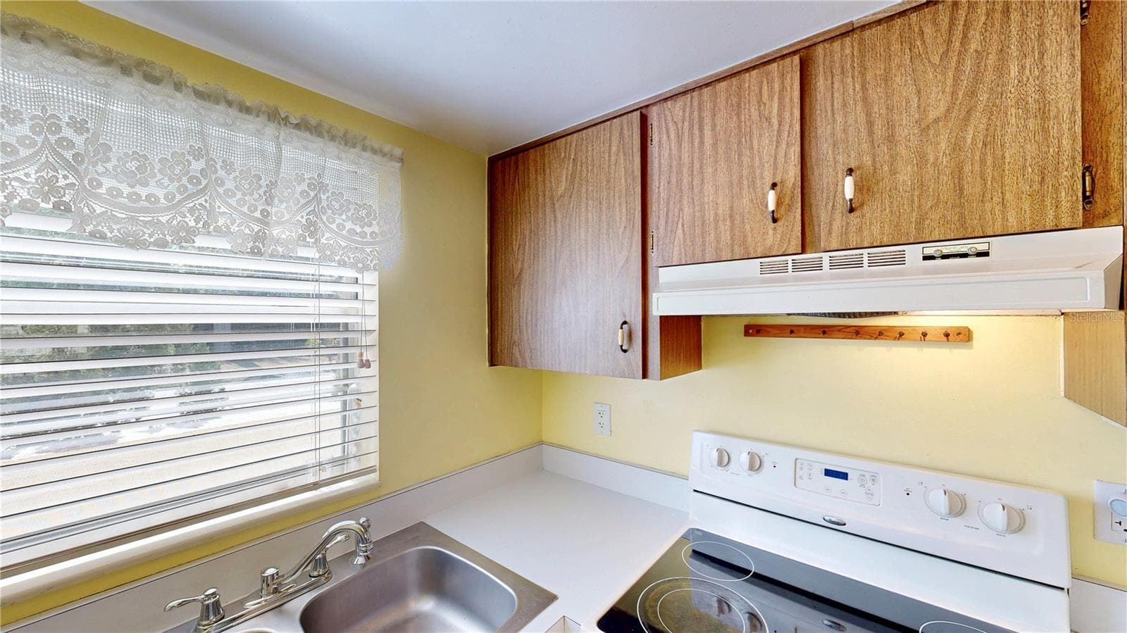 Condominium at 404 E ORLANDO AVE #8B, OCOEE, photo 6 of 29