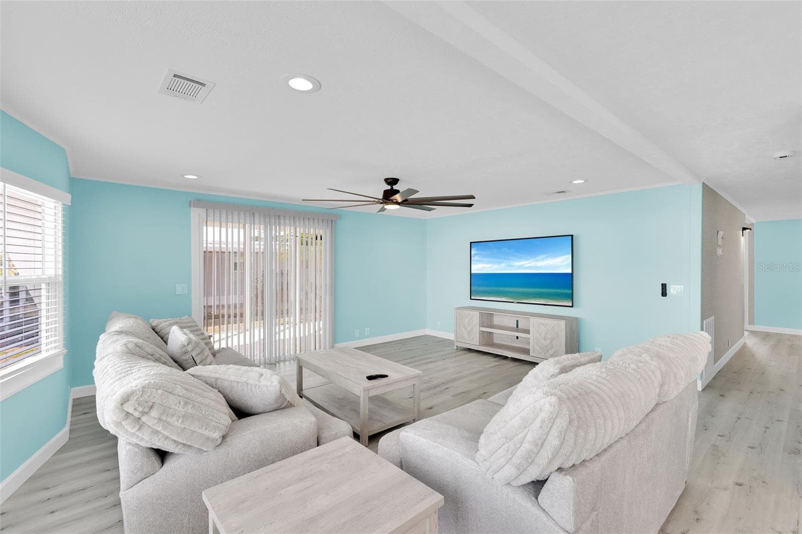 Manufactured Home at 517 LOS ALTOS, NORTH PORT, photo 12 of 32