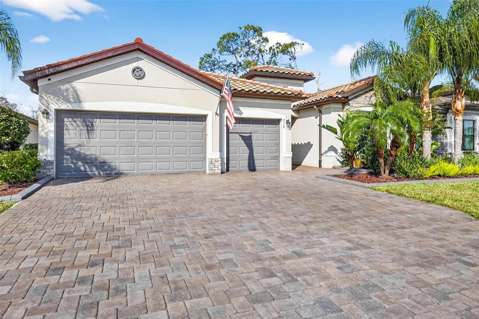 Single Family Residence at 710 ACACIA CT, BRADENTON, photo 2 of 70