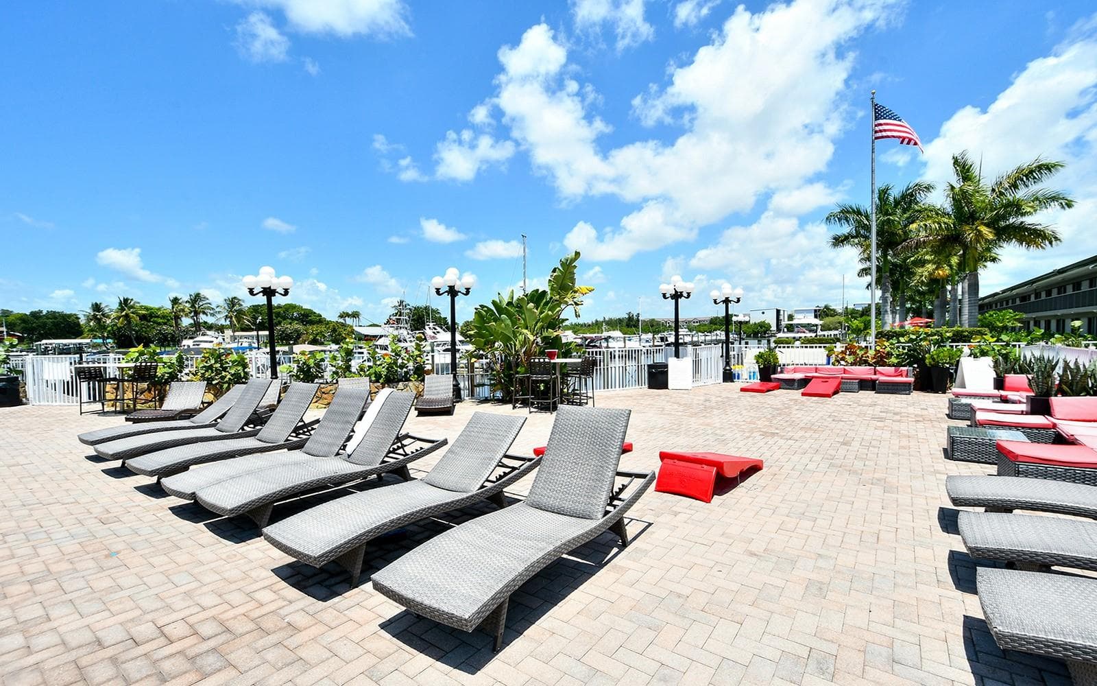 Condo - Hotel at 7150 N TAMIAMI TRL #S-612, SARASOTA, photo 20 of 25