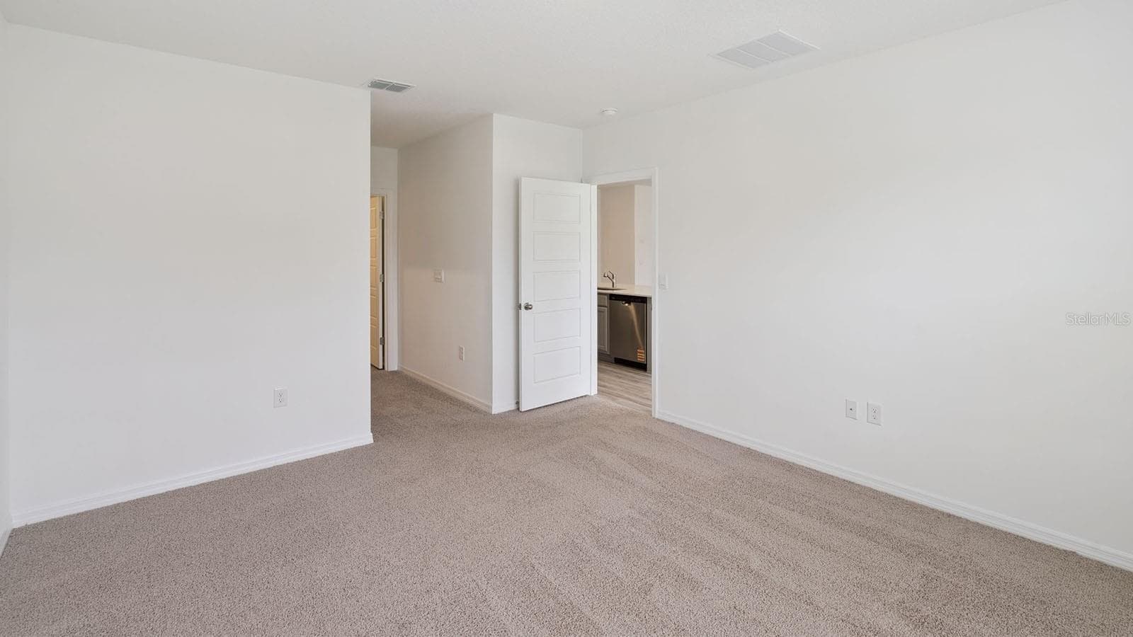 Single Family Residence at 7876 FORREST FOX WAY, LAKELAND, photo 10 of 17
