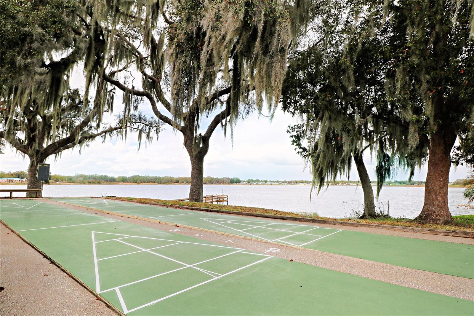 Shuffleboard overlooks the lake - 7350 MIDWAY LN #54, LAKE WALES