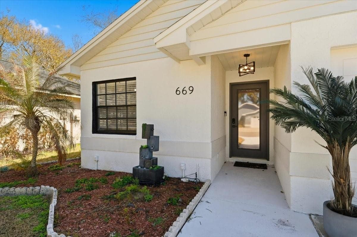 Single Family Residence at 669 EAGLE RUN, LAKELAND, photo 3 of 69