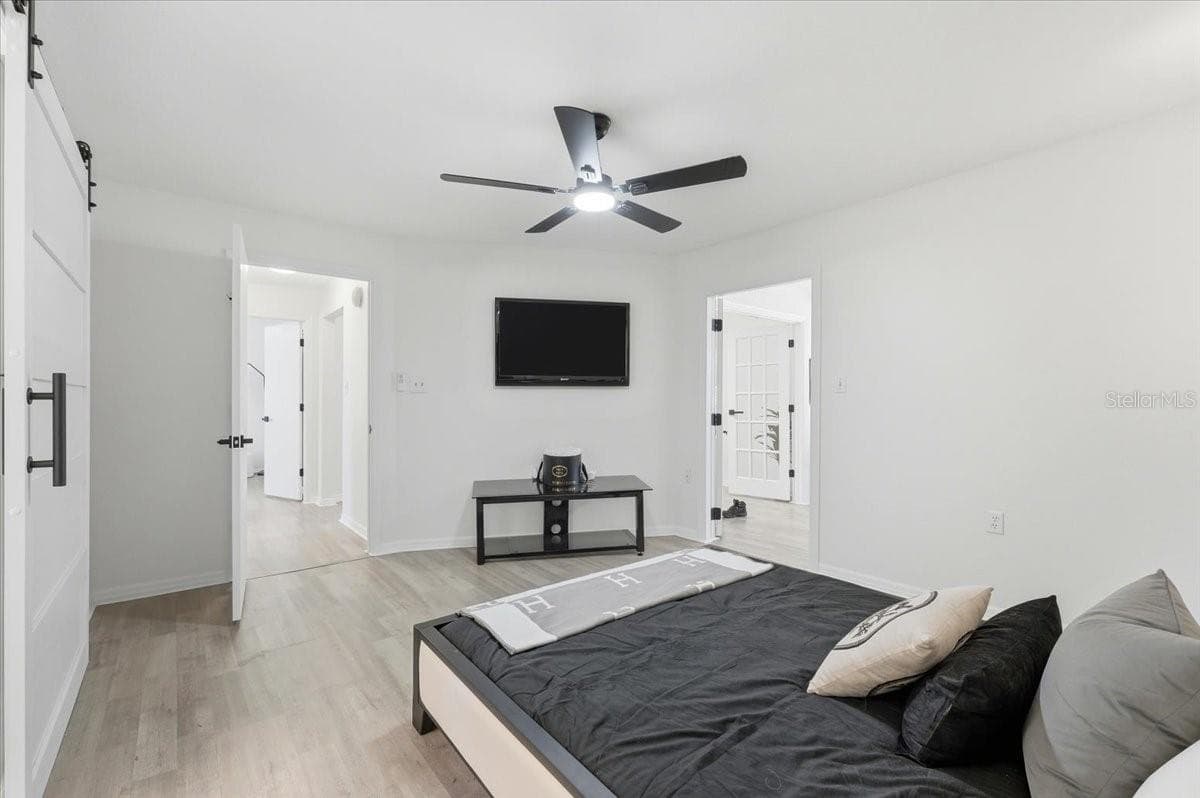 Single Family Residence at 669 EAGLE RUN, LAKELAND, photo 15 of 69