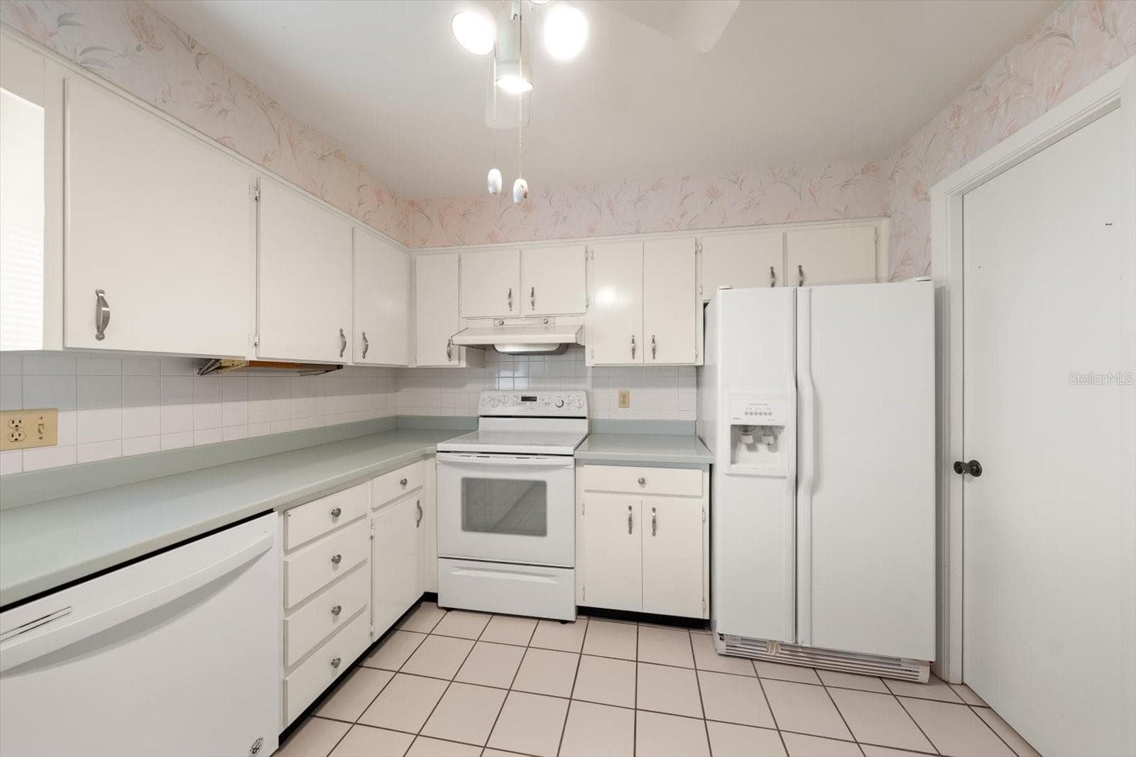Condominium at 100 BLUFF VIEW DR #114A, BELLEAIR BLUFFS, photo 12 of 53