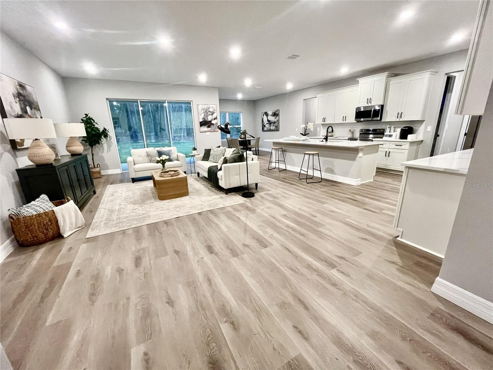 Not the actual home. Photos are of a similar floorplan. Interior/Exterior colors and features may vary. - 1476 W DIAMOND DR, CITRUS SPRINGS