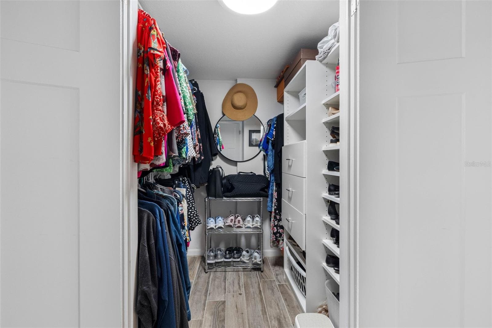 Walk-in Closet - 17400 GULF BLVD #I3, REDINGTON SHORES