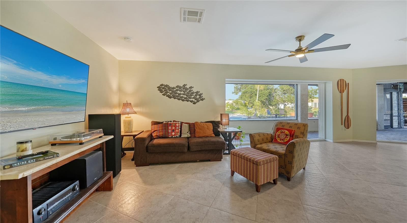Single Family Residence at 5500 MERRIMAC DR, SARASOTA, photo 11 of 61