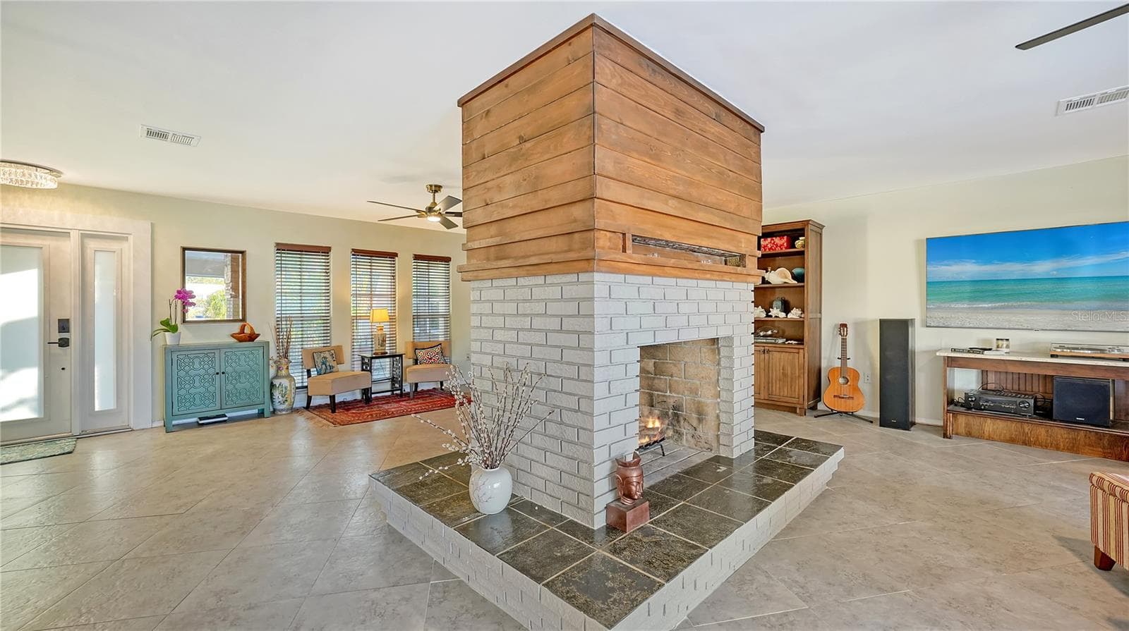 Single Family Residence at 5500 MERRIMAC DR, SARASOTA, photo 13 of 61