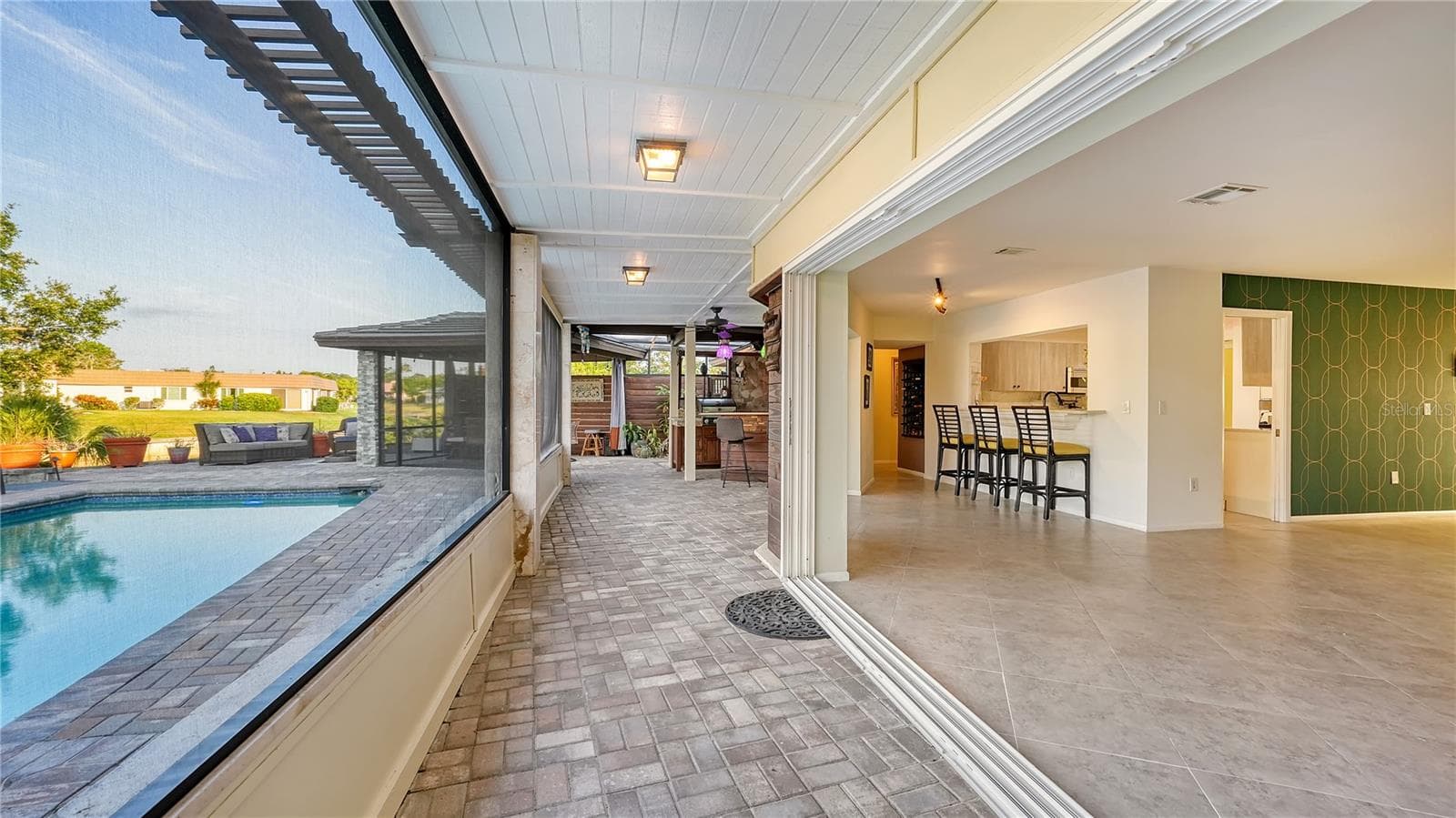 Single Family Residence at 5500 MERRIMAC DR, SARASOTA, photo 16 of 61
