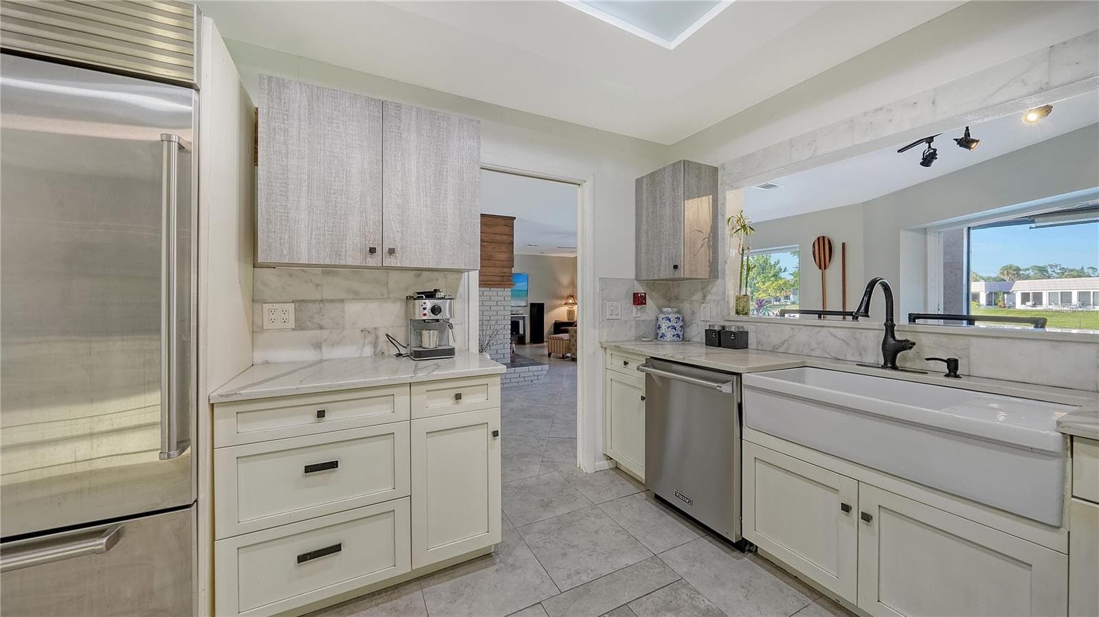 Single Family Residence at 5500 MERRIMAC DR, SARASOTA, photo 21 of 61