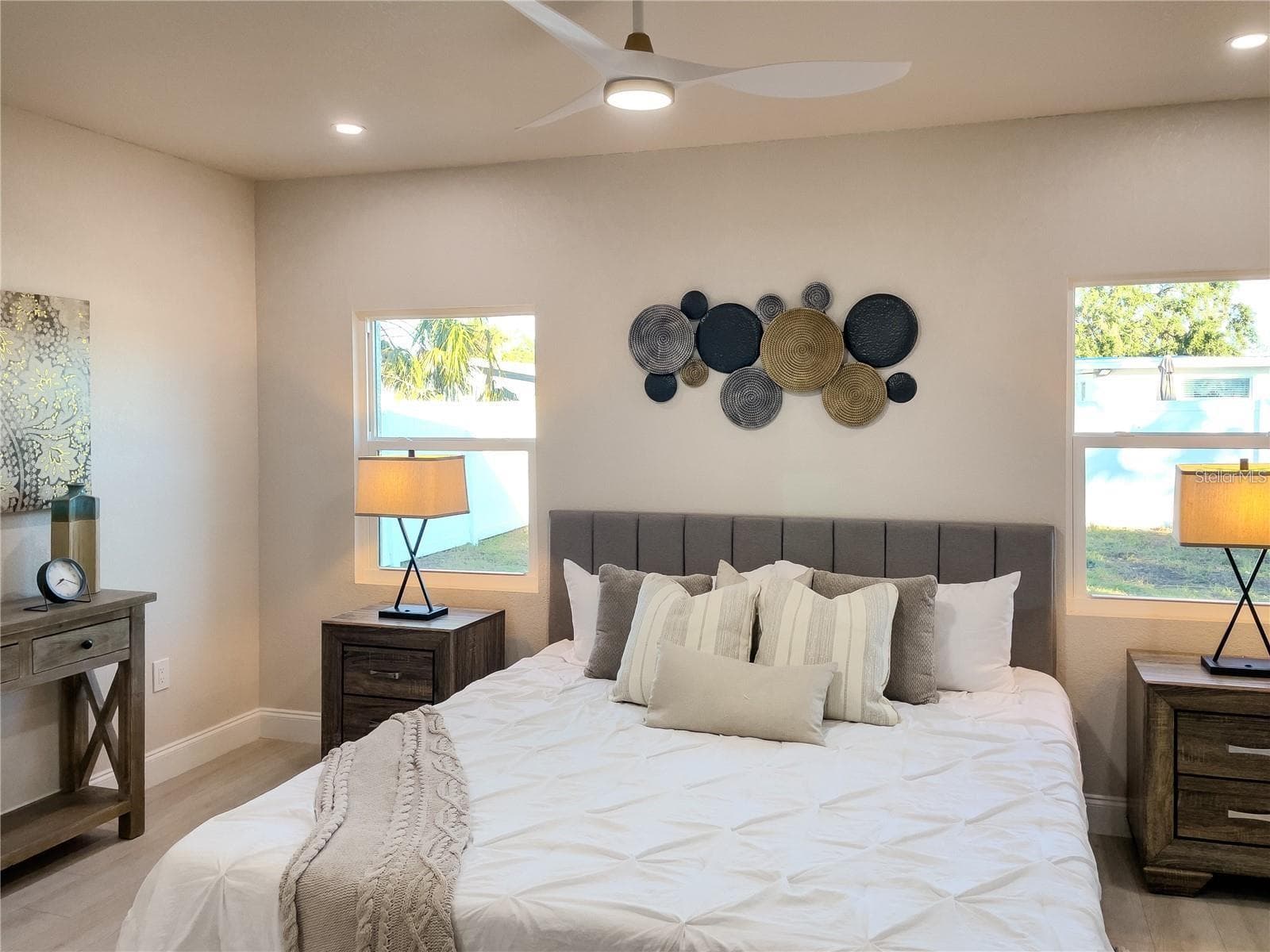 Single Family Residence at 5516 GOLDEN DR, TAMPA, photo 19 of 34