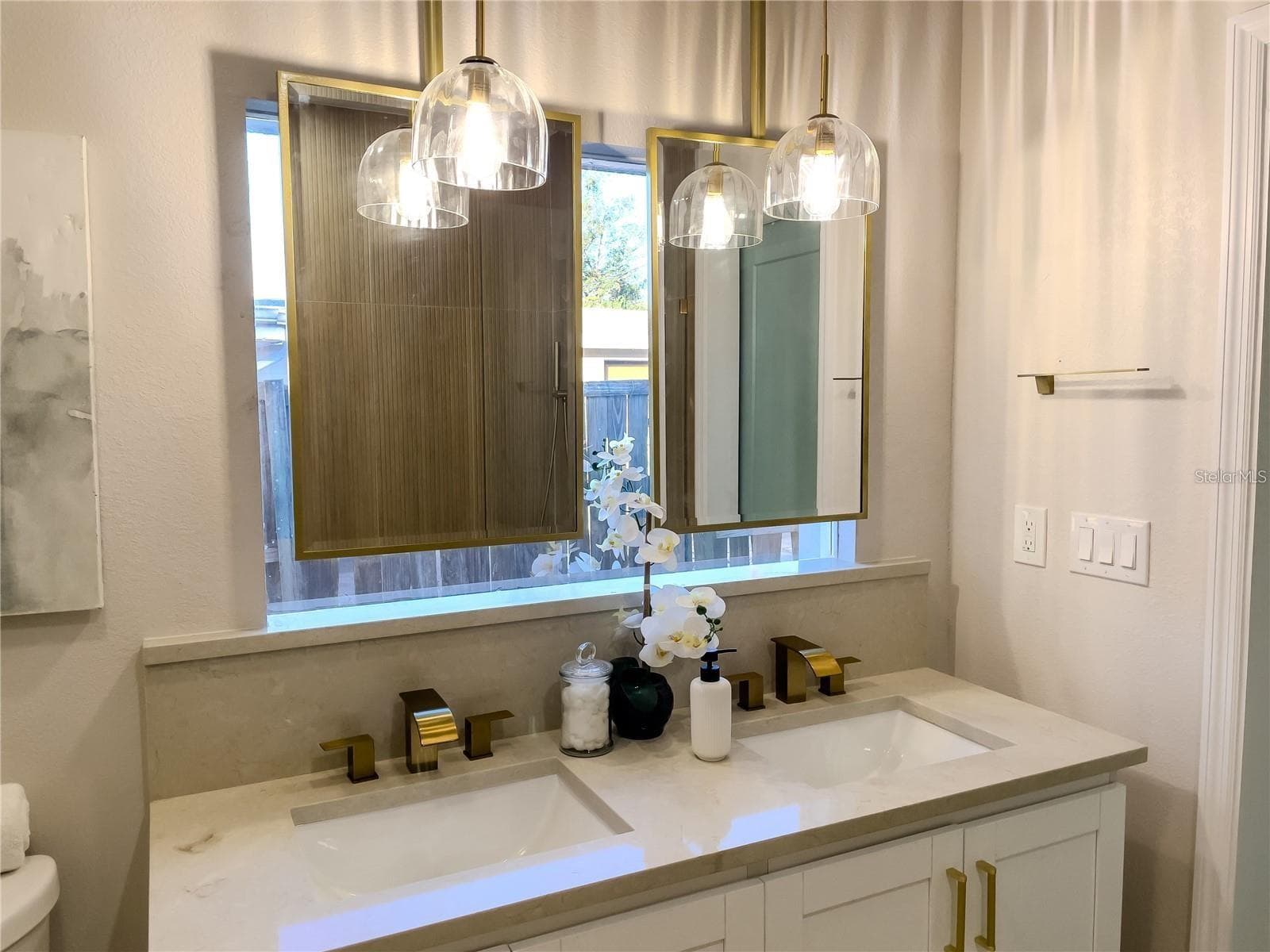 Single Family Residence at 5516 GOLDEN DR, TAMPA, photo 23 of 34