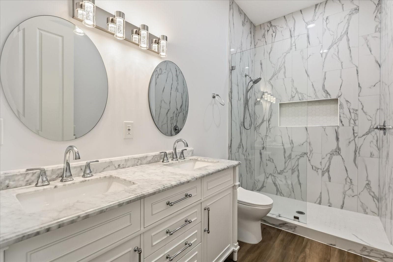 Guest bath - 4510 PACKARD AVE, ST CLOUD