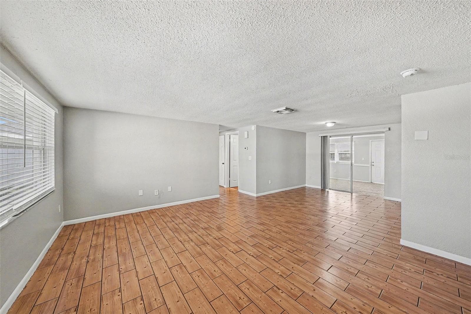 Single Family Residence at 7214 INGLESIDE DR, PORT RICHEY, photo 4 of 20