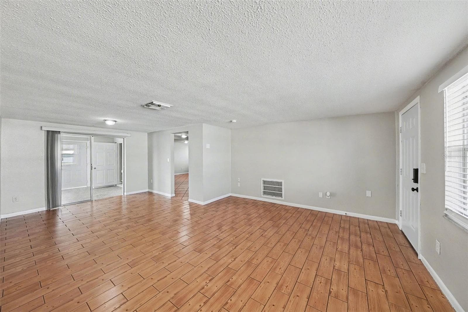 Single Family Residence at 7214 INGLESIDE DR, PORT RICHEY, photo 5 of 20