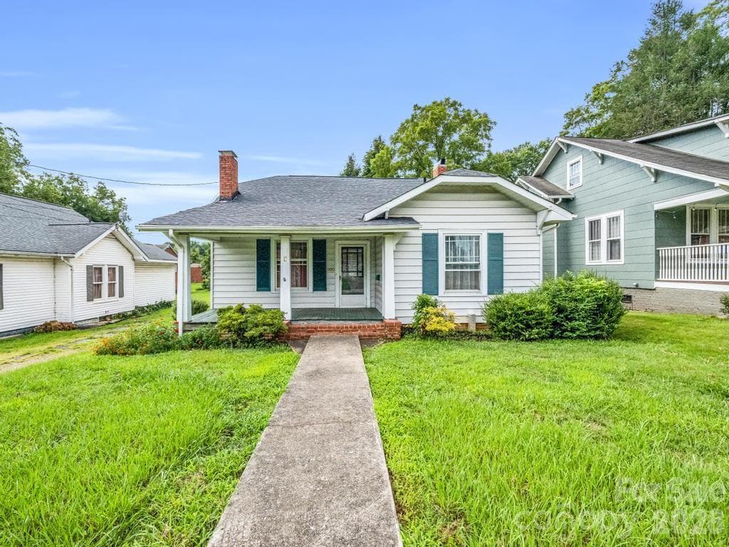 Single Family Residence at Rutherfordton, photo 2 of 16