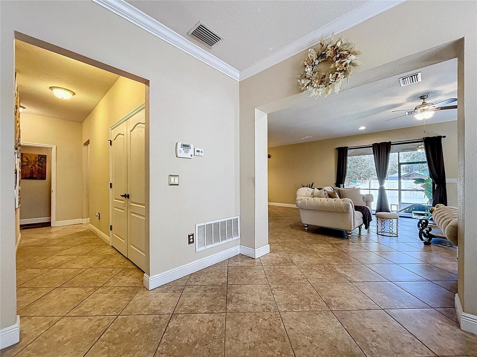 Single Family Residence at 15246 ANGUILLA ISLE AVE, TAMPA, photo 14 of 97