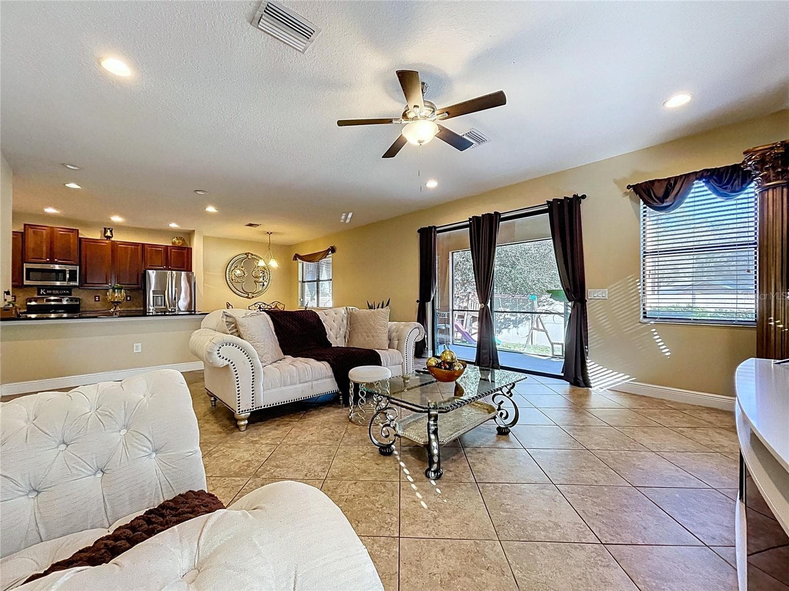 Single Family Residence at 15246 ANGUILLA ISLE AVE, TAMPA, photo 24 of 97