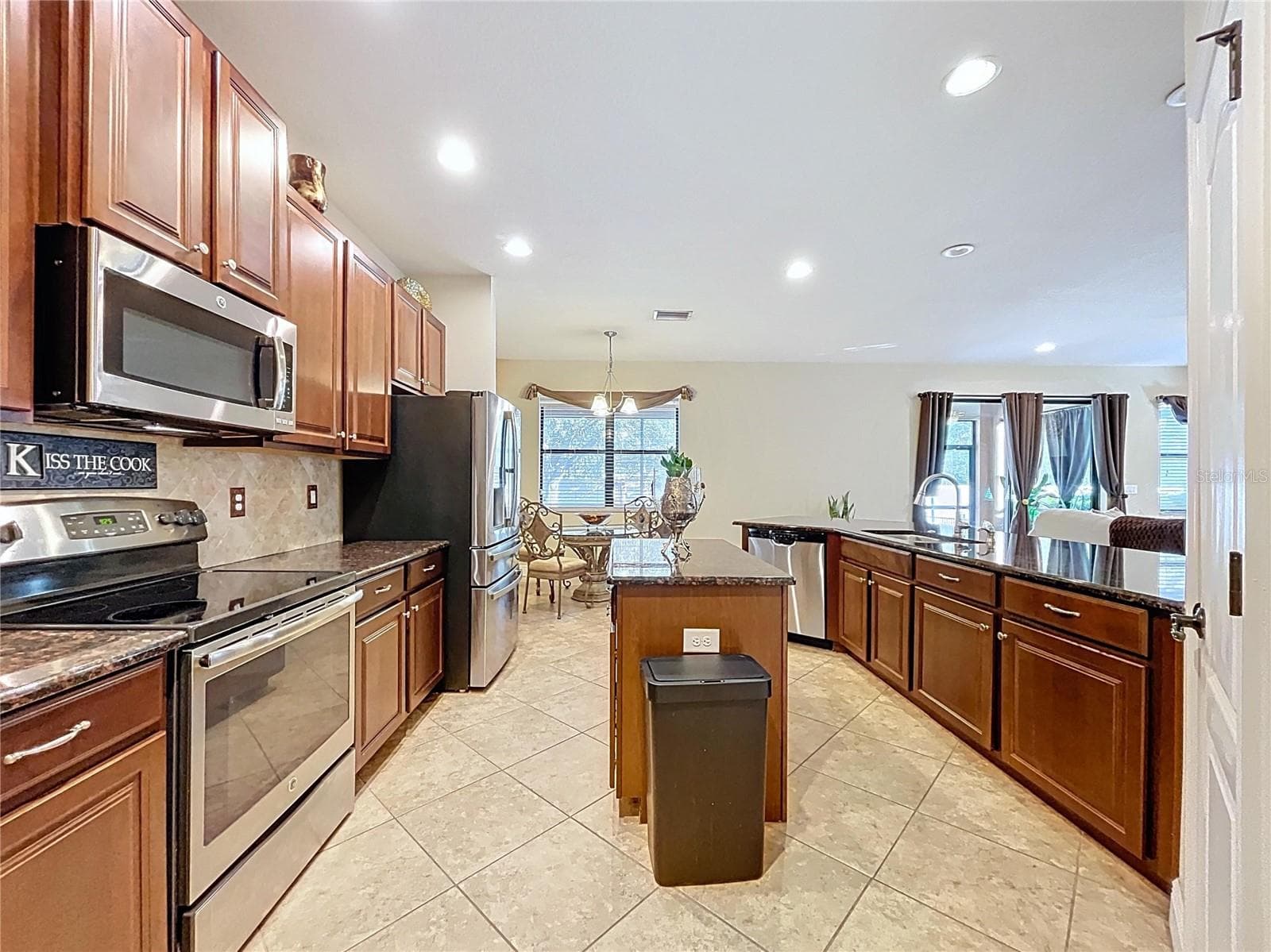 Single Family Residence at 15246 ANGUILLA ISLE AVE, TAMPA, photo 26 of 97