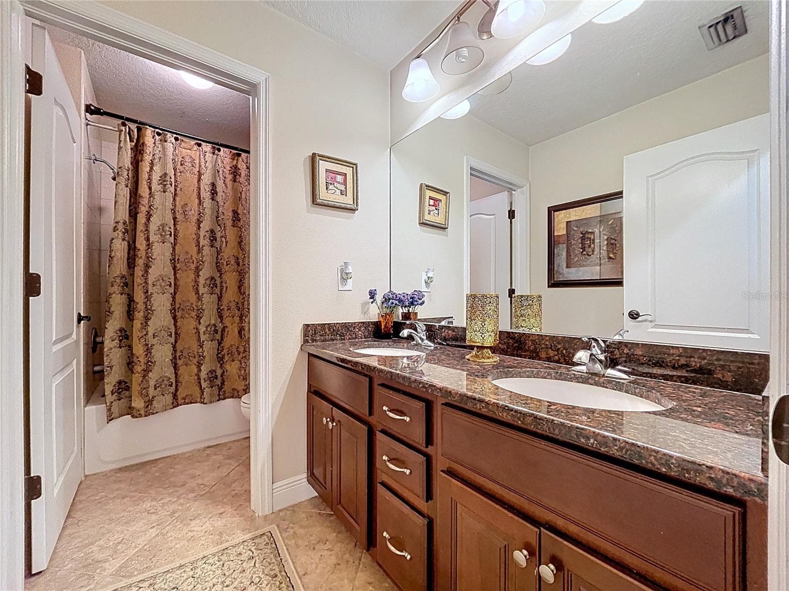 Single Family Residence at 15246 ANGUILLA ISLE AVE, TAMPA, photo 67 of 97