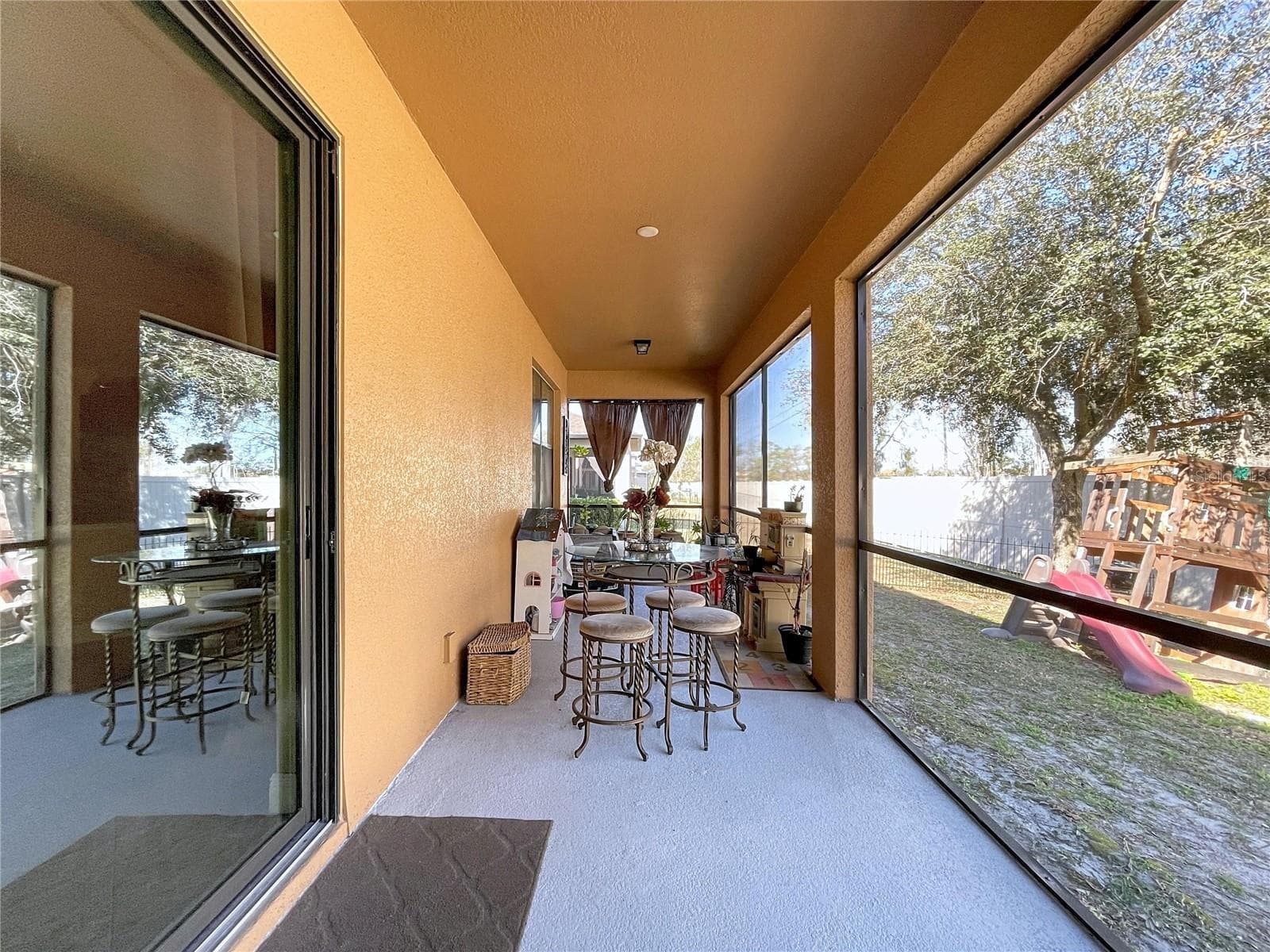 Single Family Residence at 15246 ANGUILLA ISLE AVE, TAMPA, photo 70 of 97