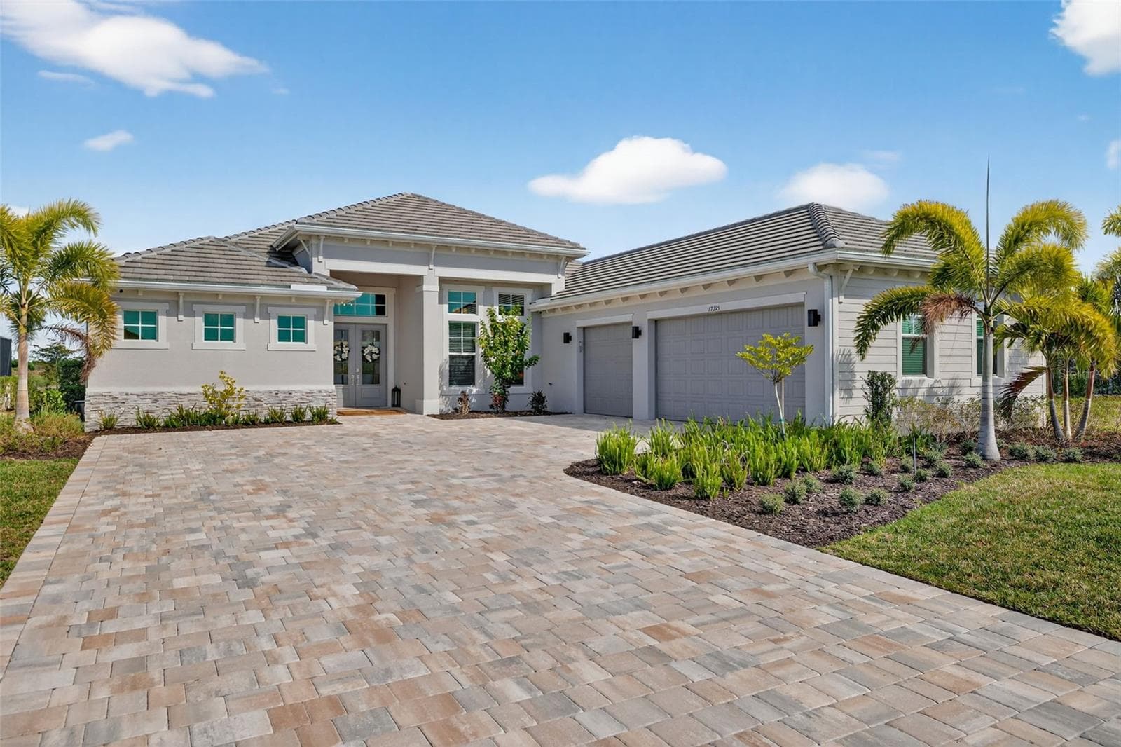 Single Family Residence at 17395 BLUE SAPPHIRE DR, FORT MYERS, photo 3 of 51