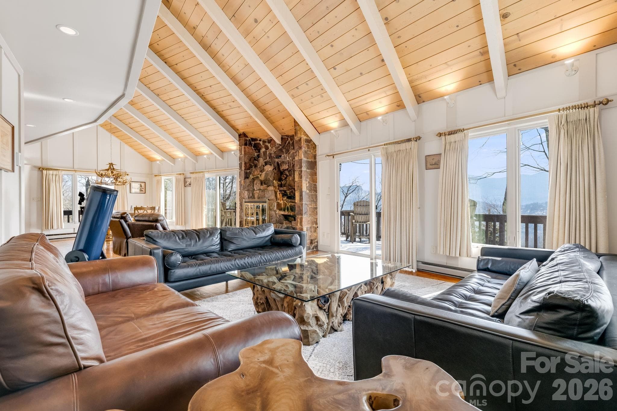 Family Room - 301 Highland Circle, Sugar Mountain