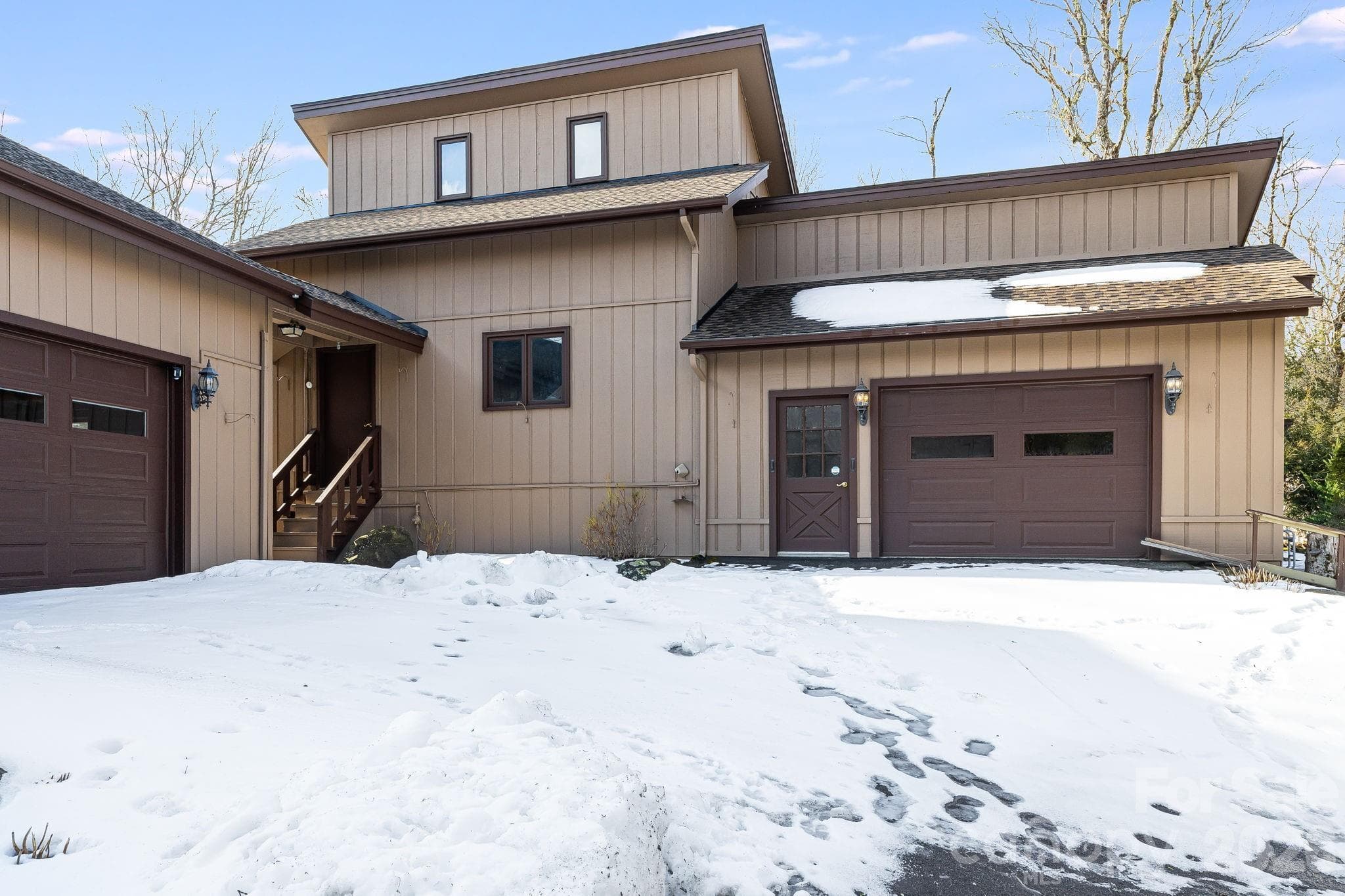 Detached Building with 1 Car Garage - 301 Highland Circle, Sugar Mountain
