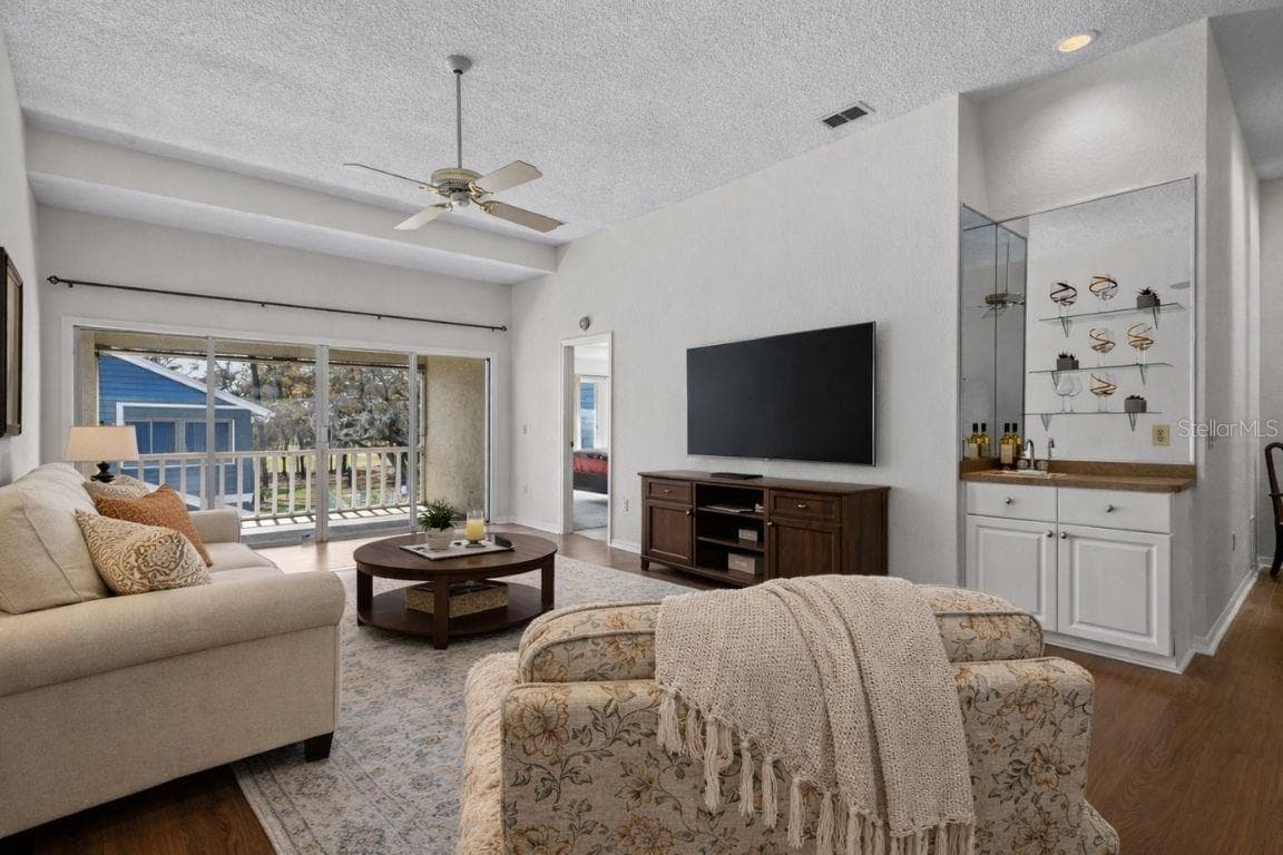 Condominium at 2014 GOLFVIEW DR #2014, TARPON SPRINGS, photo 6 of 34