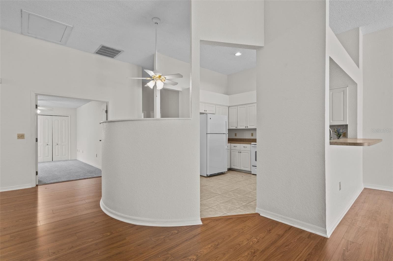 Condominium at 2014 GOLFVIEW DR #2014, TARPON SPRINGS, photo 13 of 34