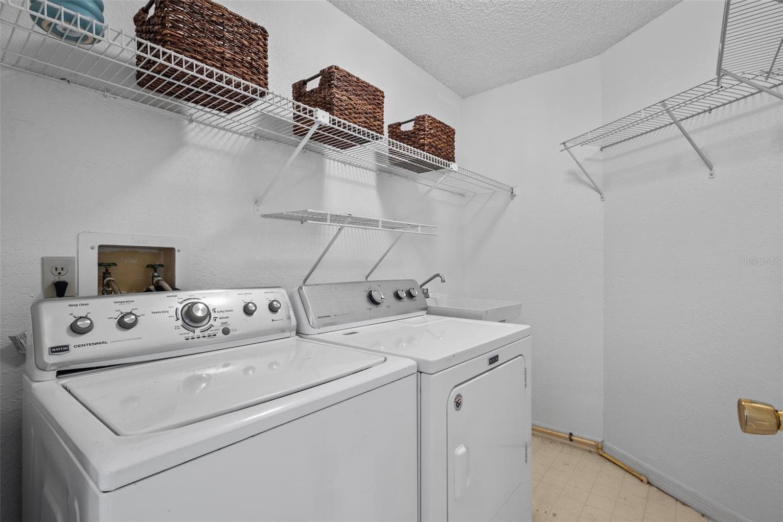 Condominium at 2014 GOLFVIEW DR #2014, TARPON SPRINGS, photo 25 of 34