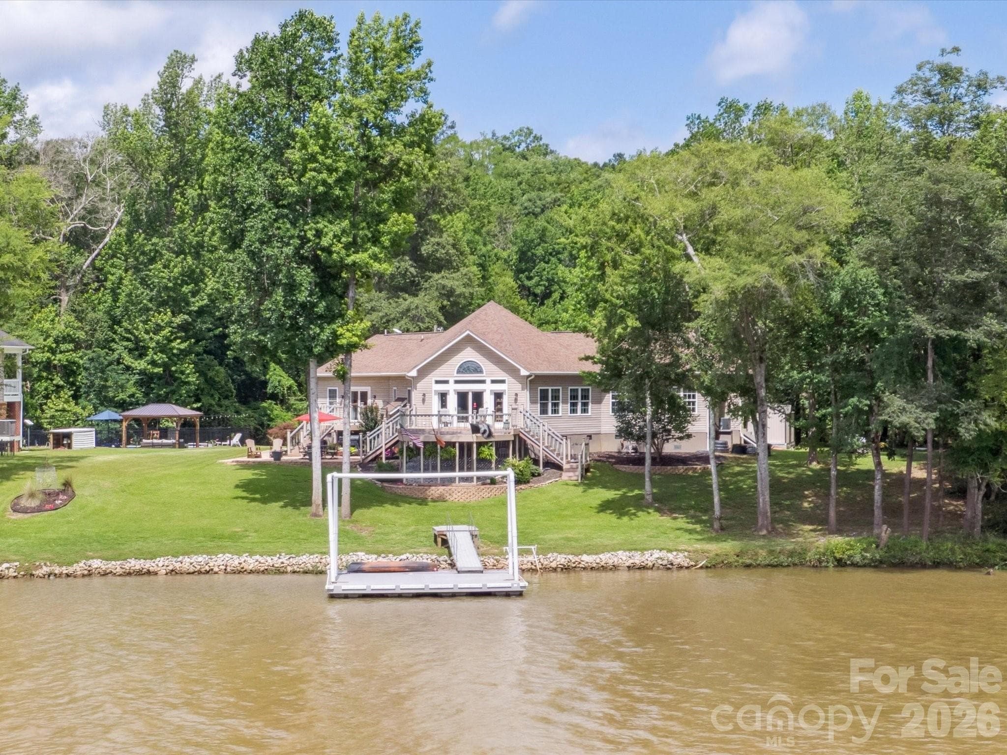 Single Family Residence at 887 Living Waters Drive, Great Falls, photo 4 of 46