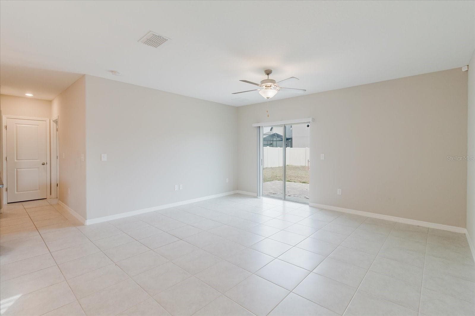 Single Family Residence at 9411 LEMON DROP LOOP, SUN CITY CENTER, photo 11 of 41