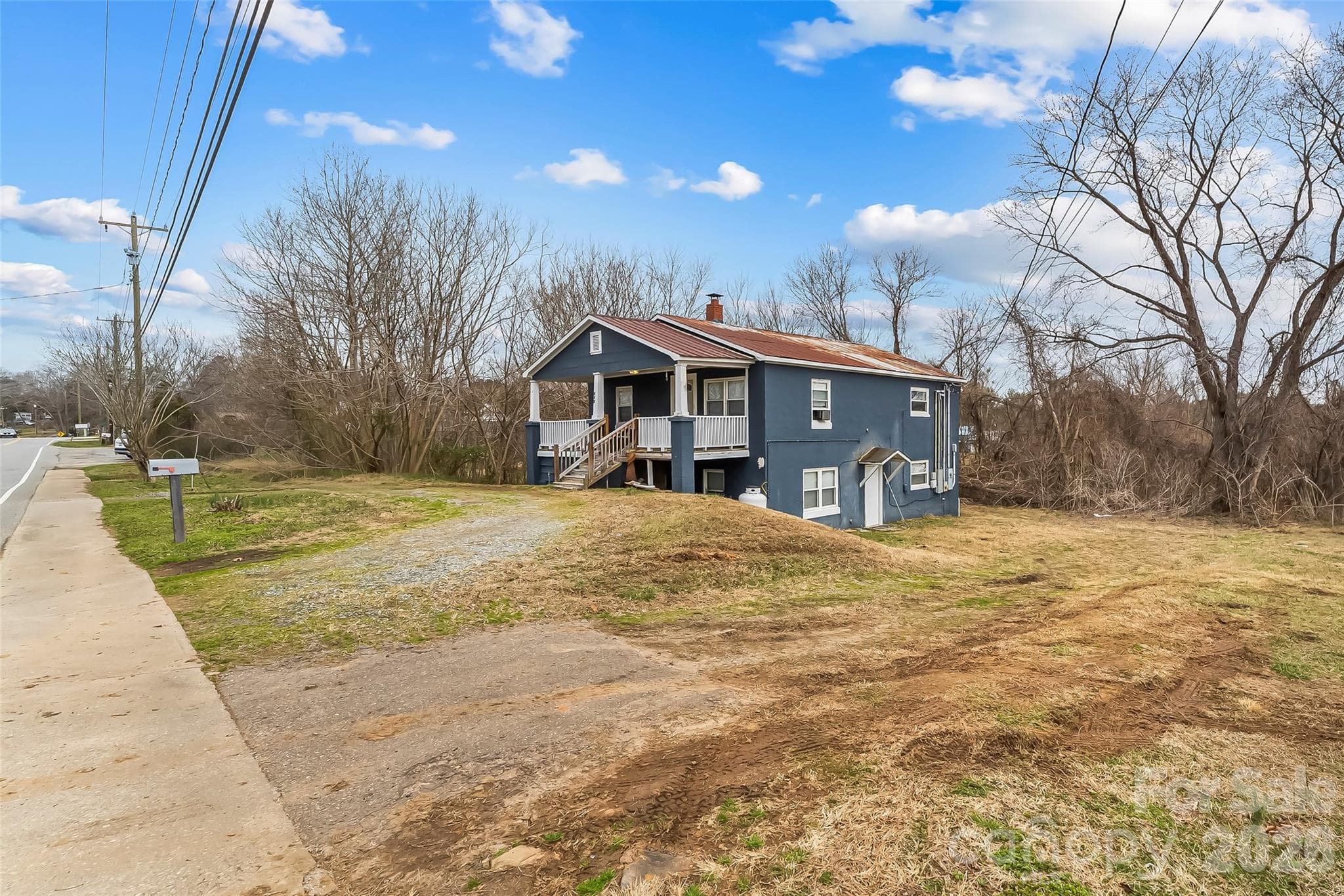 Duplex at 620 Linville Street, Morganton, photo 24 of 27