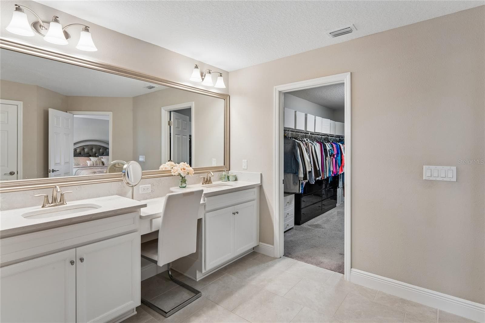 Makeup Vanity - 4124 CADENCE LOOP, LAND O LAKES