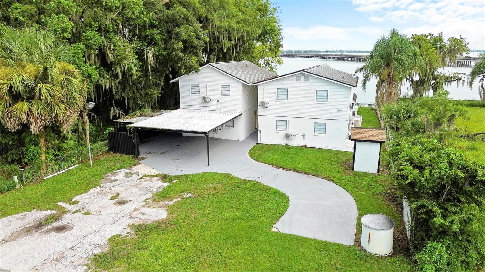 Single Family Residence at 1824 LAKE ST, OVIEDO, photo 2 of 72