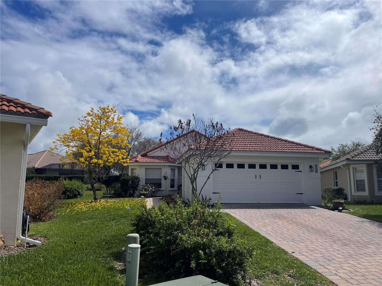 319 NIBLICK CIR
