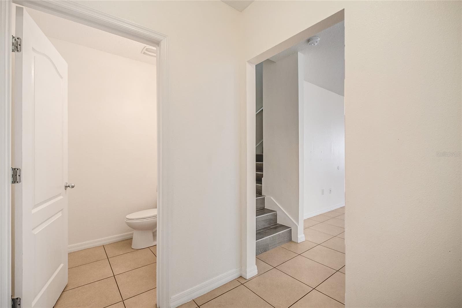 Townhouse at 1404 DUSTY STONE LN, KISSIMMEE, photo 17 of 44